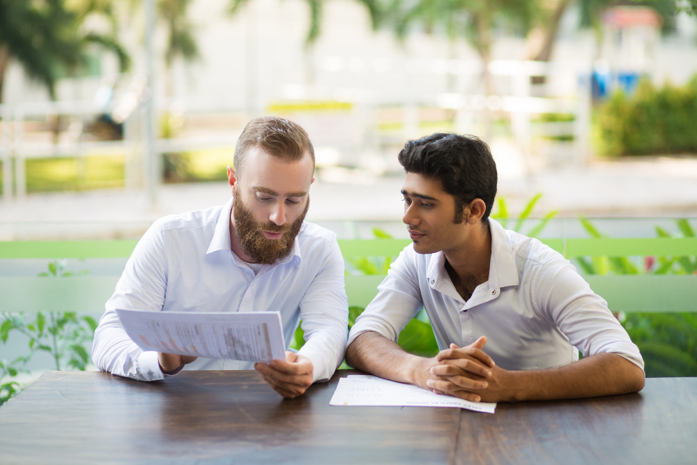 The Power of Connection: Navigating Financial Advisor WhatsApp Groups in India