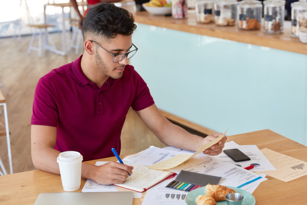 How to Become a Financial Influencer in India